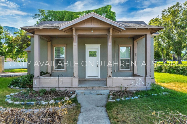 Building Photo - 113 E 400 S