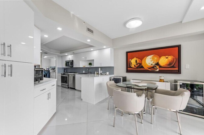 Foto del edificio - 1900 Consulate Pl