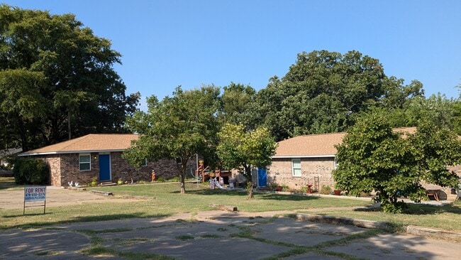 Building Photo - 508 Buena Vista Ave