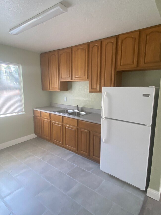 Building Photo - 1235 30th St