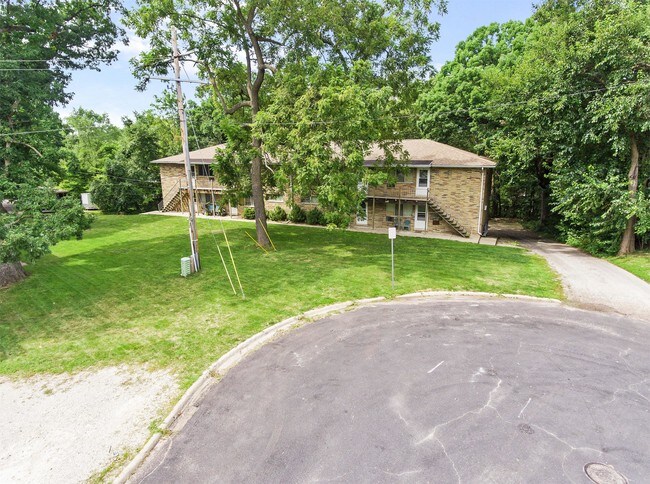 Building Photo - 249 E Oak Cliff Ct