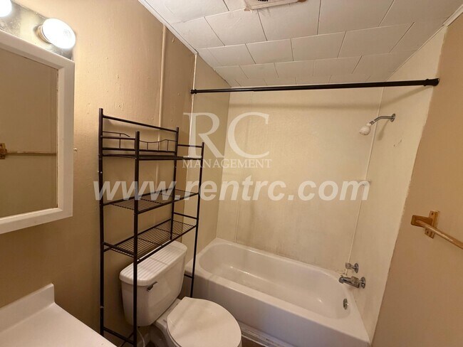 Foto del edificio - 1129-B Jackson-