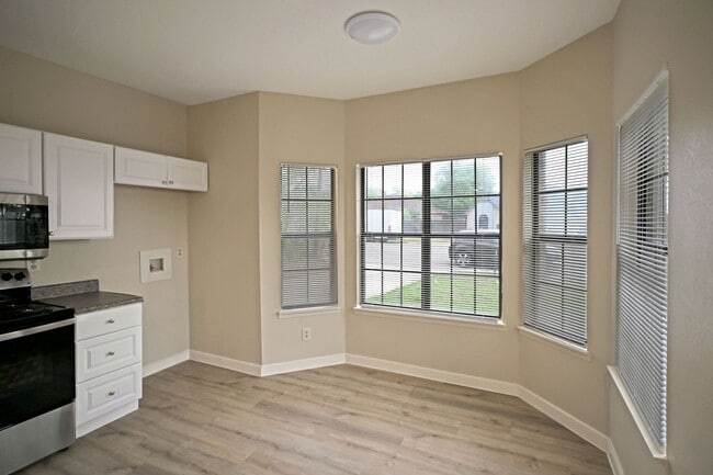 Foto del edificio - 772 Vista Pkwy