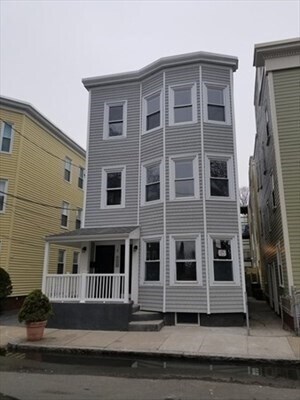 Building Photo - 3 Palermo St