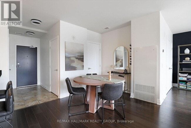 Photo du bâtiment - 235 Kent St