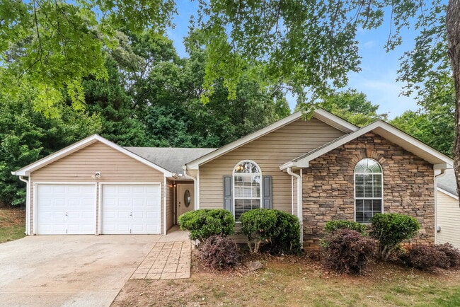 Building Photo - 2860 Highland Hill Pkwy