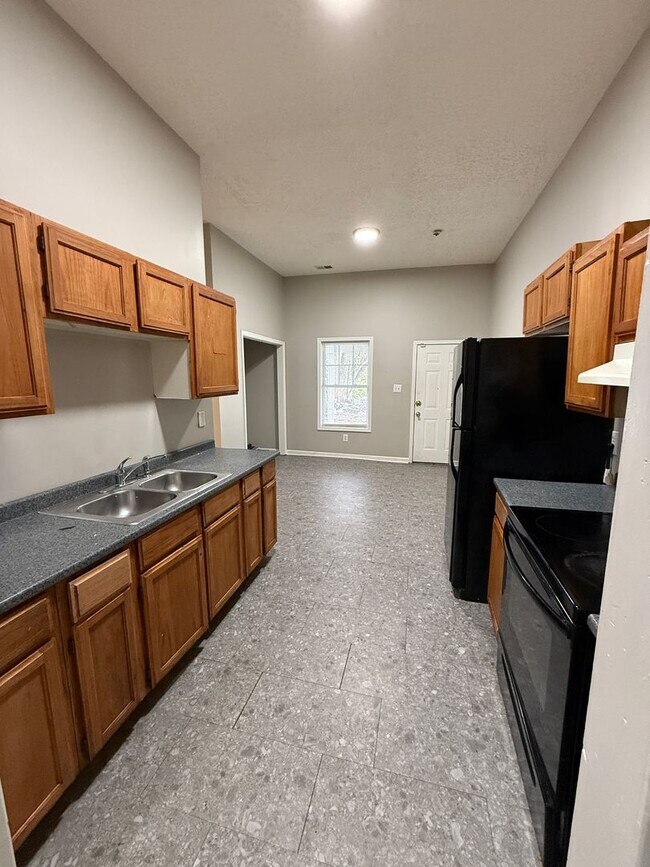 Photo - 3-BED 1-BATH SINGLE FAMILY HOME