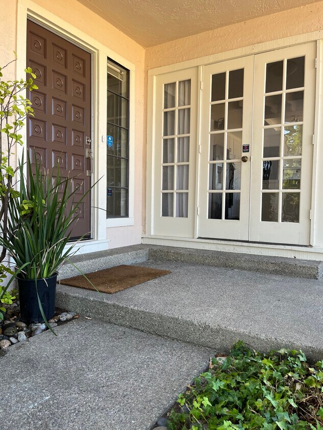 557 Allegheny Dr Unit 557, Walnut Creek, CA 94598 Condo for Rent in