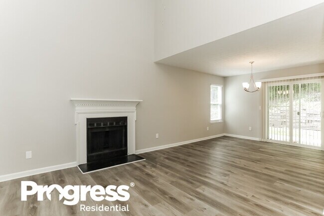 Building Photo - 5275 Forest Downs Ln