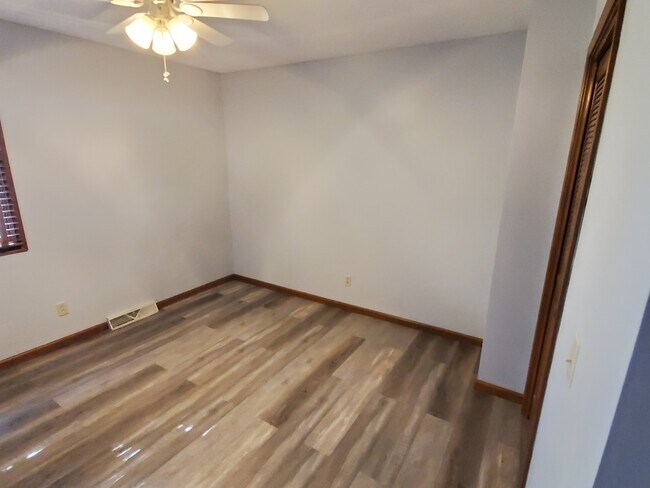Foto del edificio - 4817 Scruggs Station Rd