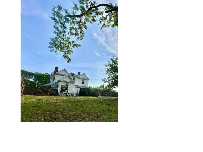 Foto del edificio - **Charming Small-Town Home Near Clark's Hi...