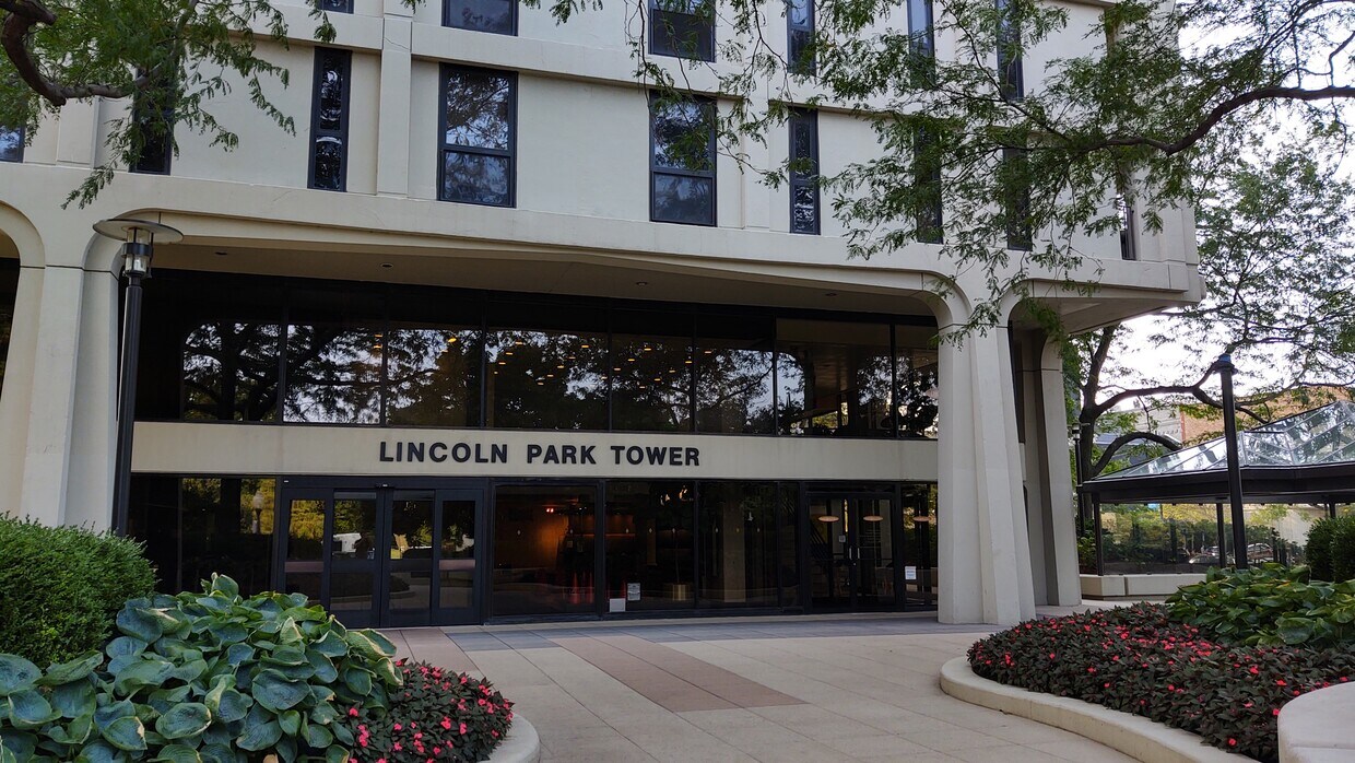 Foto del edificio - 1960 N Lincoln Park W