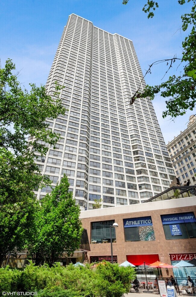 Building Photo - 405 N Wabash Ave