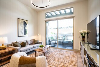 2BR, 2BA - 1,160 SF - Villa Bel Air