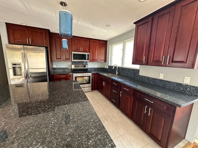 Building Photo - 2019 Aoao Pl