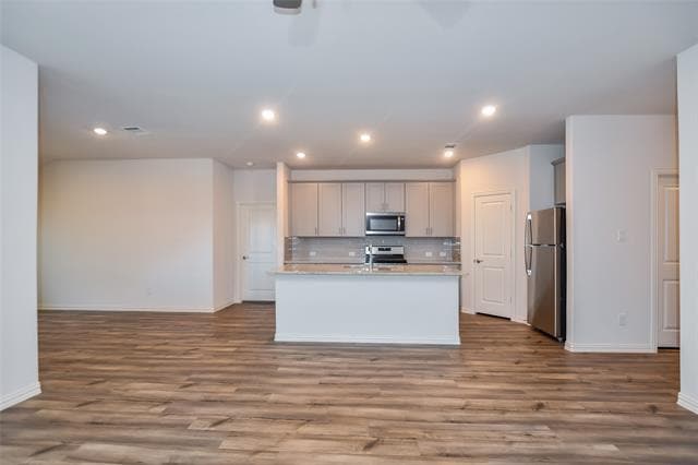 Building Photo - 7307 Vlg Fls Ln
