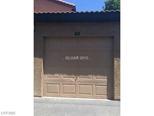 Foto del edificio - 2615 W Gary Ave