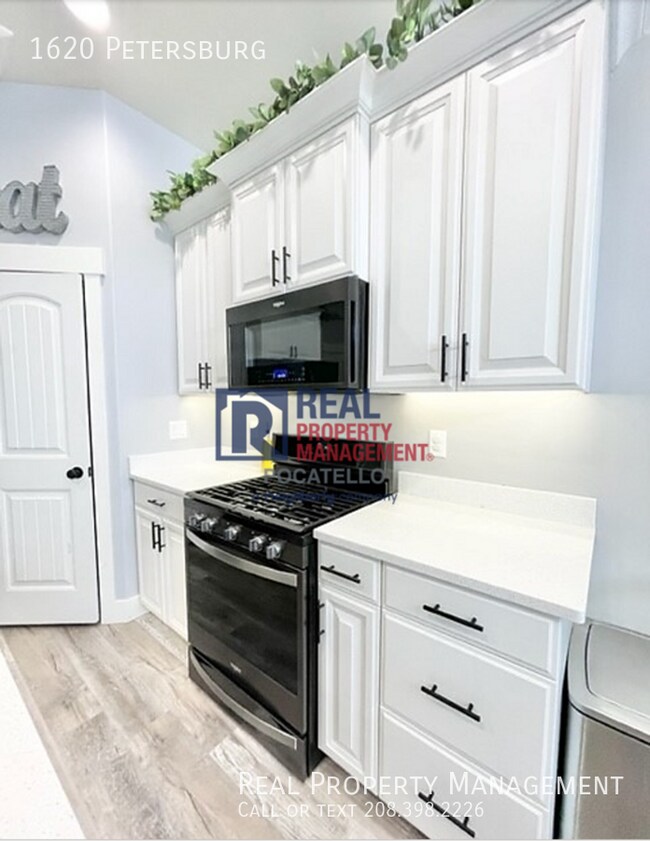 "AMAZING NEW HOME FOR RENT" 3 Bed 2 Bath House for Rent in