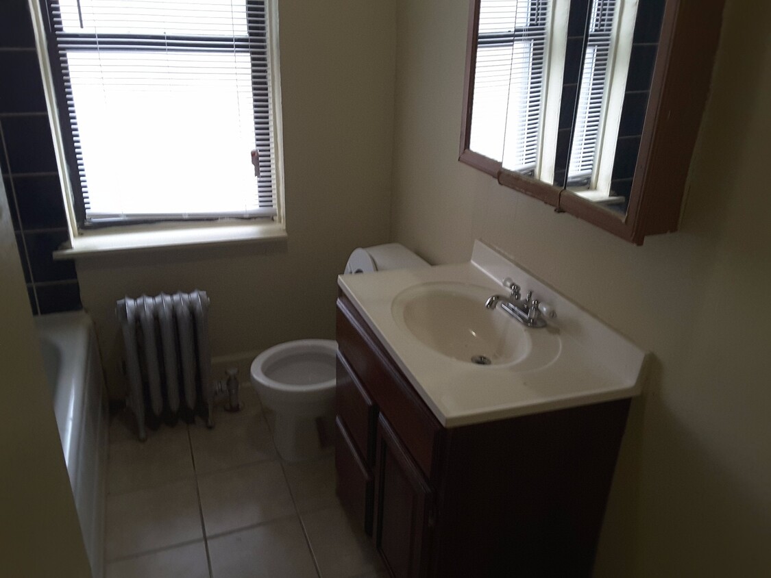 Foto del edificio - 115 E 68th St