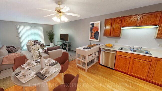 Foto del edificio - 626 N Sycamore Ave