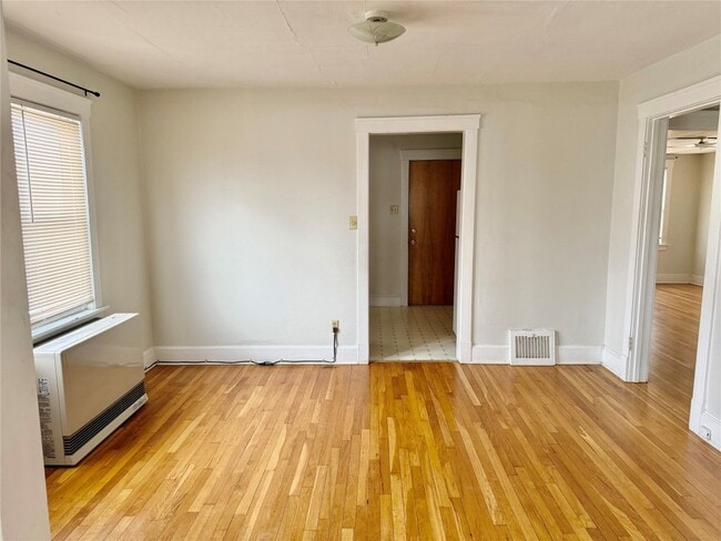 Building Photo - 147 E Frederick St