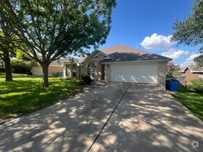 Building Photo - 200 Mountain View Dr