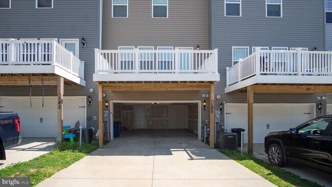 Foto del edificio - 185 Joppa Farm Rd