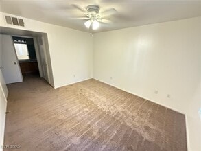 Building Photo - 3141 Key Largo Dr
