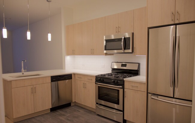 Foto del edificio - 1509 N Western Ave