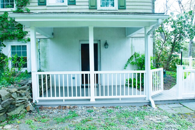Building Photo - 752 Kimberton Rd
