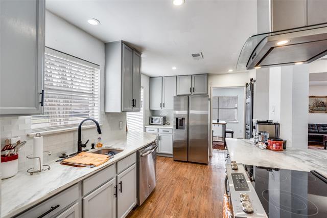 Foto del edificio - 15642 Overmead Cir