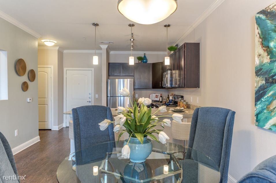 Foto principal - 9730 Gaston Rd
