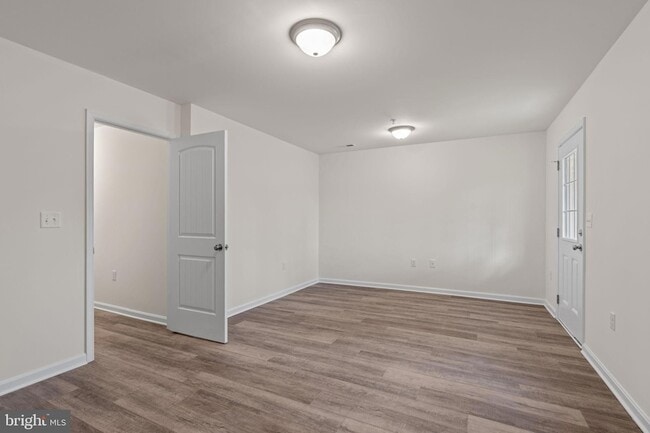 Building Photo - 27 Overshot Ln