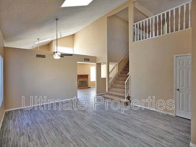 Building Photo - 13165 N 80th Dr