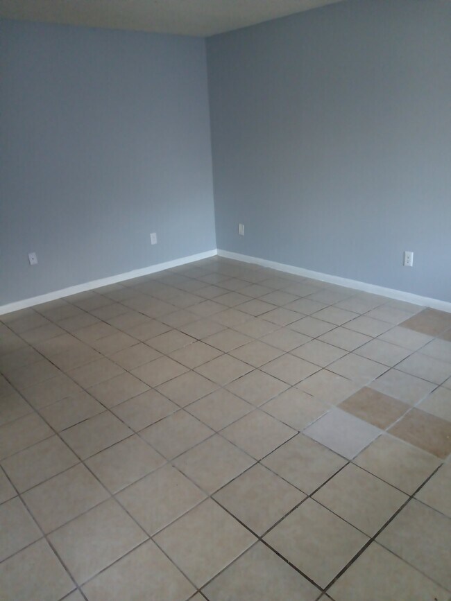Foto del edificio - 3215 Baird Ave