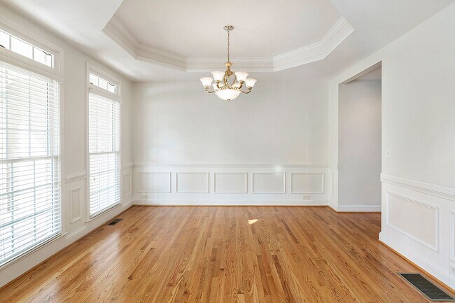 Building Photo - Open Main Level, Finished Terrace and Minutes to Halcyon & Downtown Alpharetta