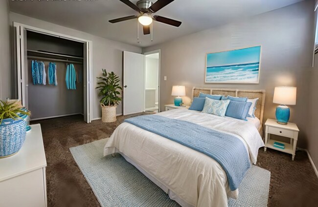 Building Photo - 2-Bedroom Townhome with Fenced Backyard and Modern Updates!