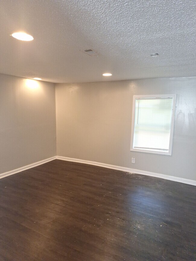Foto del edificio - 2128 Shannon Ave