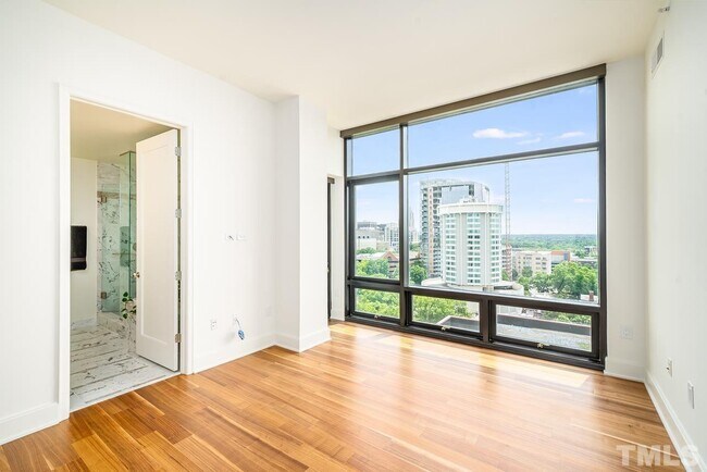 Foto del edificio - 122 N Harrington St