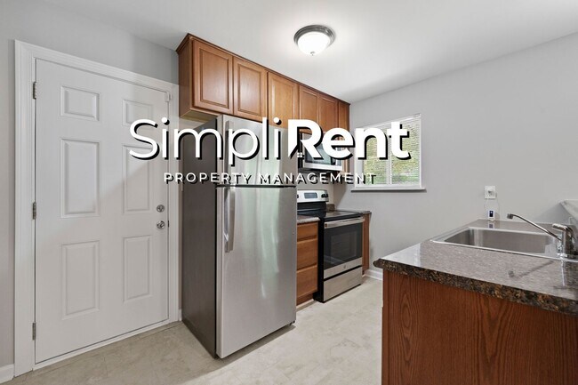 Foto del edificio - JUST REDUCED *ALL ELECTRIC* Ranch in River...