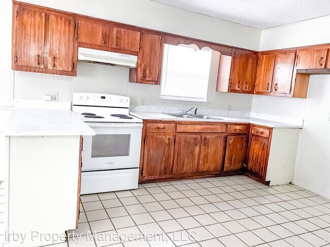 Foto del edificio - 3 br, 1 bath House - 301 E Hickory Street