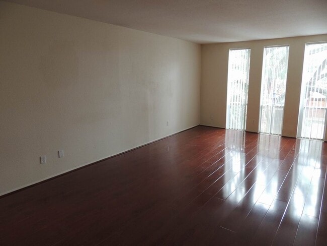 Photo - 4641 Wild Indigo St Apartment