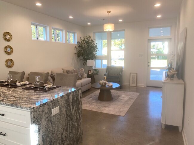 Foto del edificio - Cottages Downtown