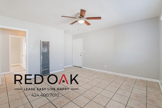 Building Photo - 16778 Barbee St