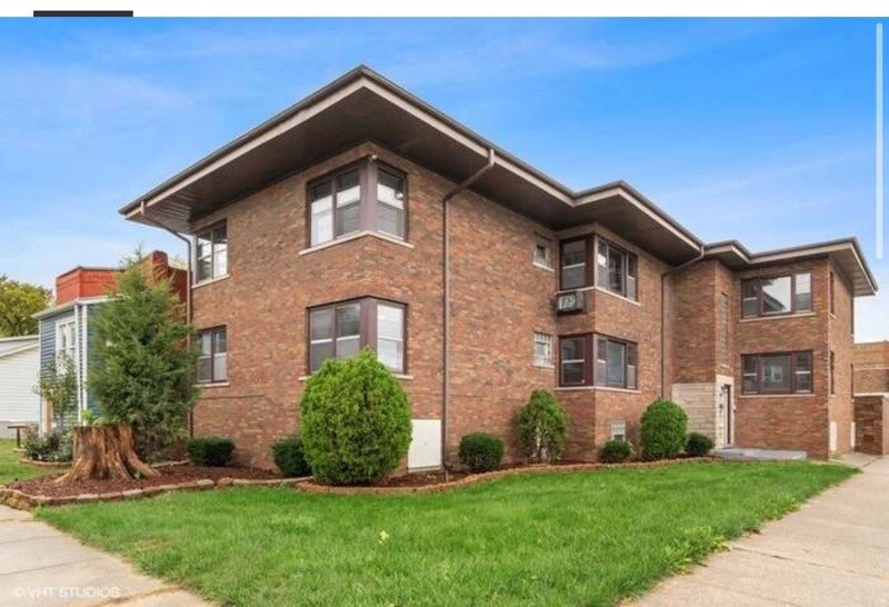 576 Ingraham Ave, Calumet City, IL 60409 Apartments in Calumet City