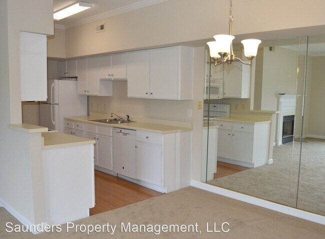 Foto del edificio - 3 br, 2.5 bath House - 390 Meadows Cir