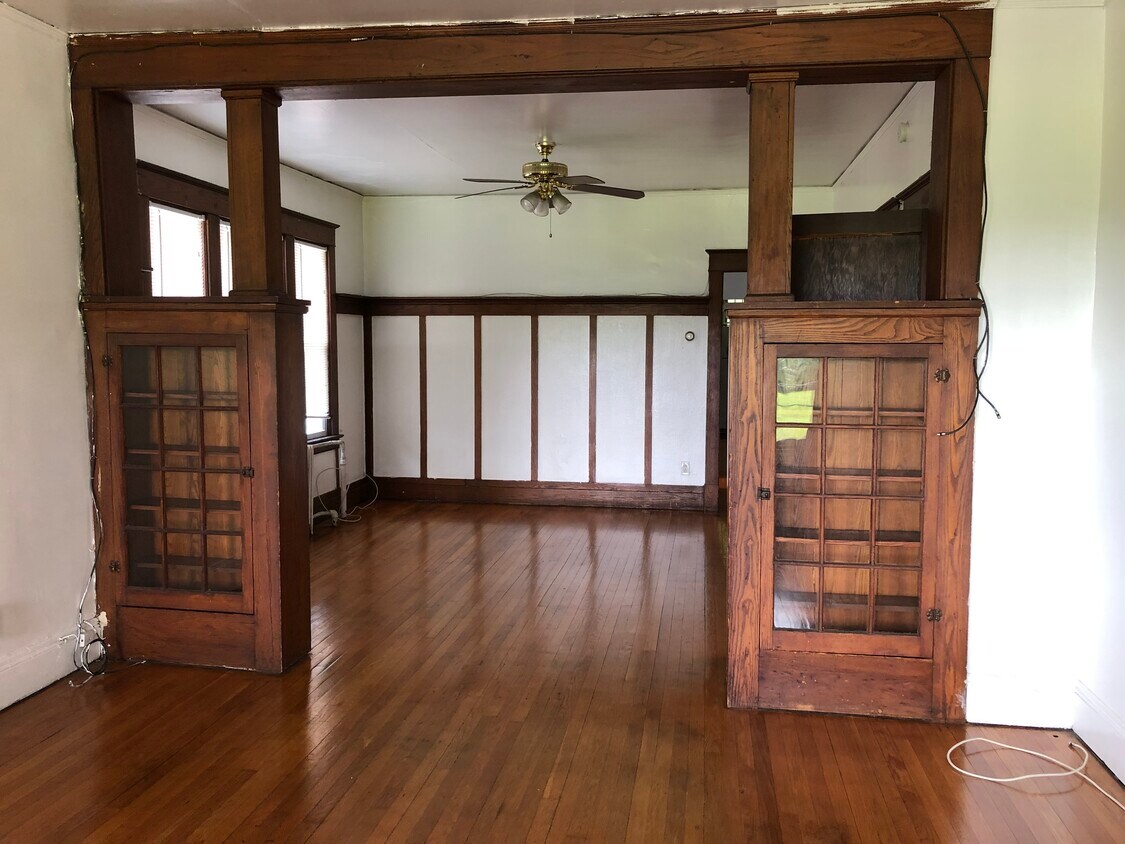 Foto principal - 571 Washington Ave