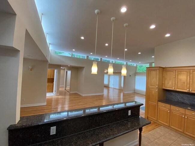 Foto del edificio - 40 Brampton Ln