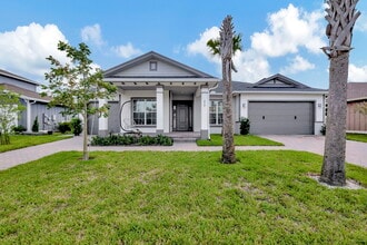 Building Photo - 870 Hookline Cir