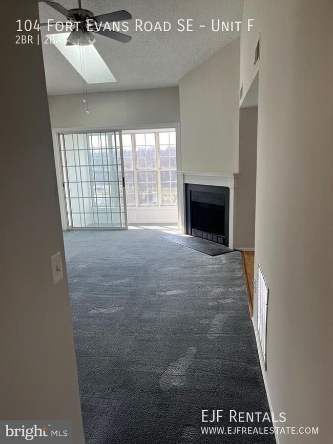 Foto del edificio - 104 Fort Evans Rd SE